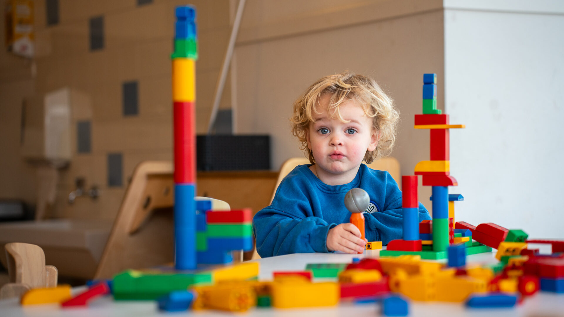 Verrekijker 26 klein 1920x1080